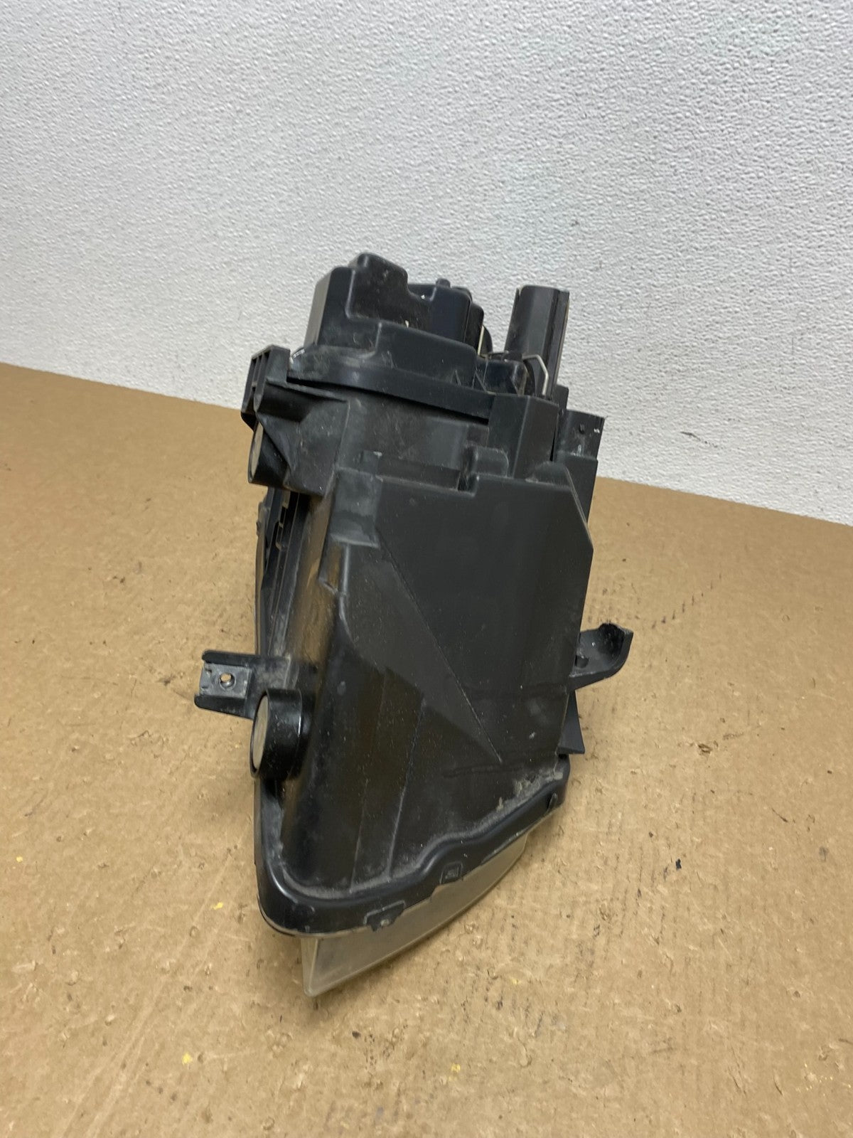 2009-2011 Bmw 3 Series 328i 4/D Sedan Left Driver Headlight Halogen OEM AC15607