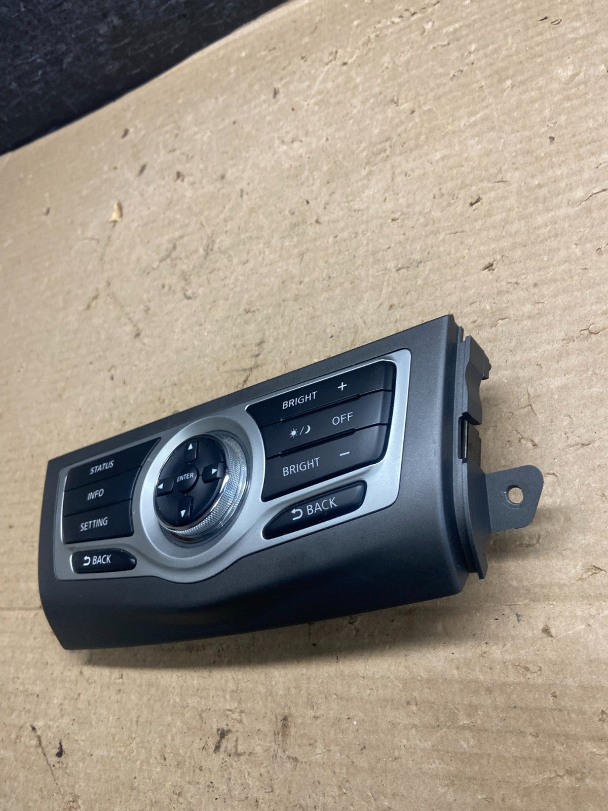 2009-2014 Nissan Murano AM FM Radio CD Control Panel AH5357 DG1