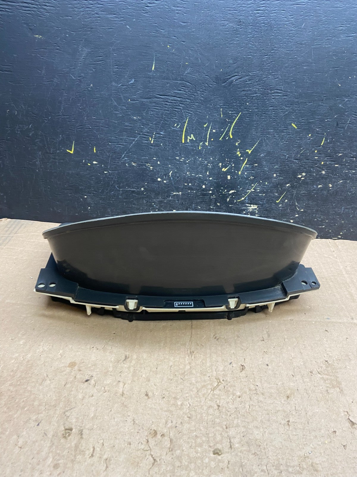 2004 to 2007 Chevrolet Express Speedometer Cluster Gauge OEM Z1613  DG3