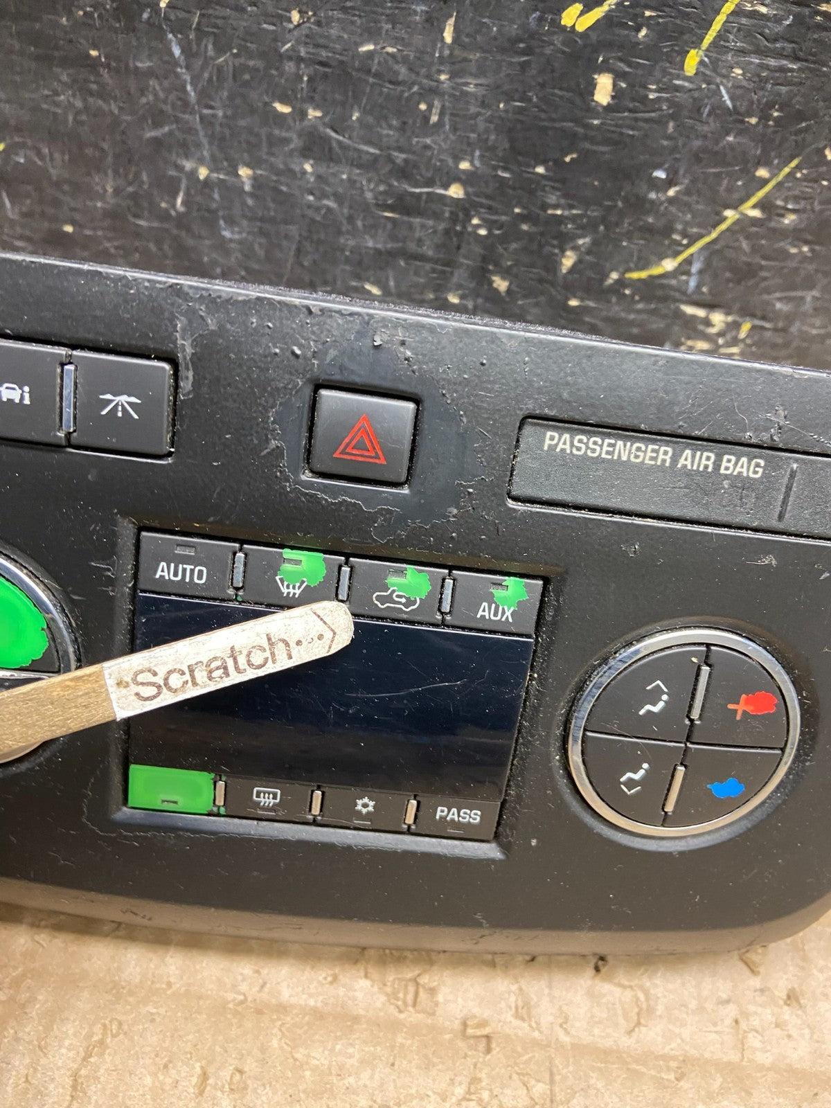 2008 to 2012 Buick Enclave AC Heater Climate Control Unit V7818 DG4