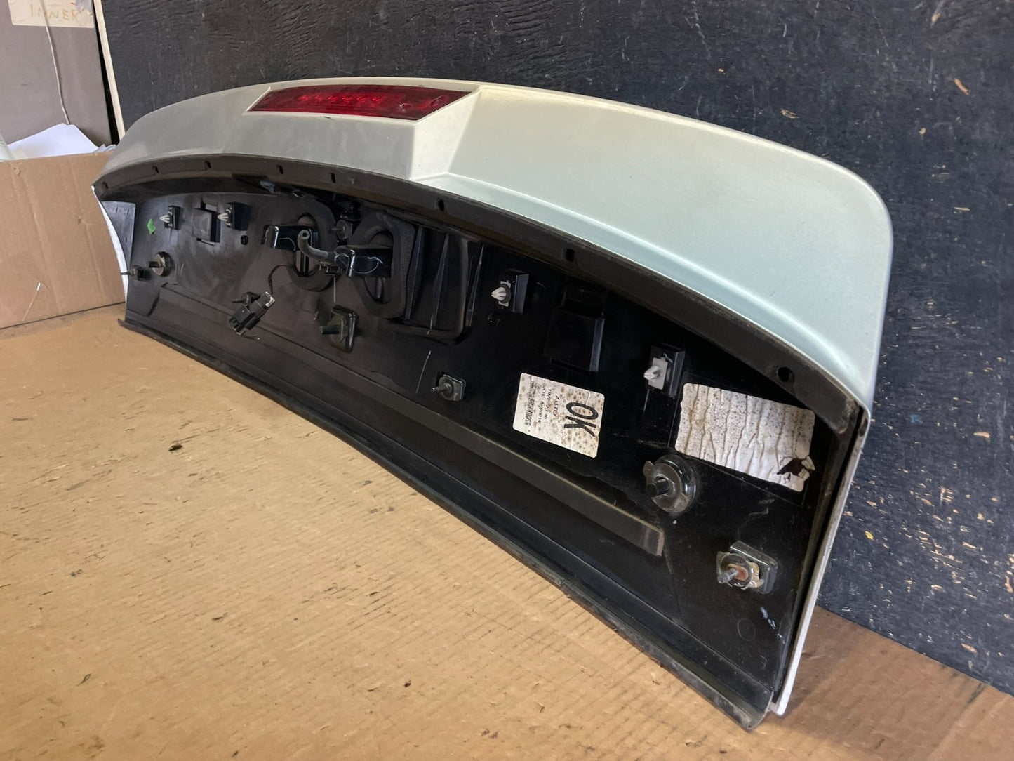 2007 to 2011 Ford Edge Rear Spoiler Wing With Brake Light OEM aa5904 DG12