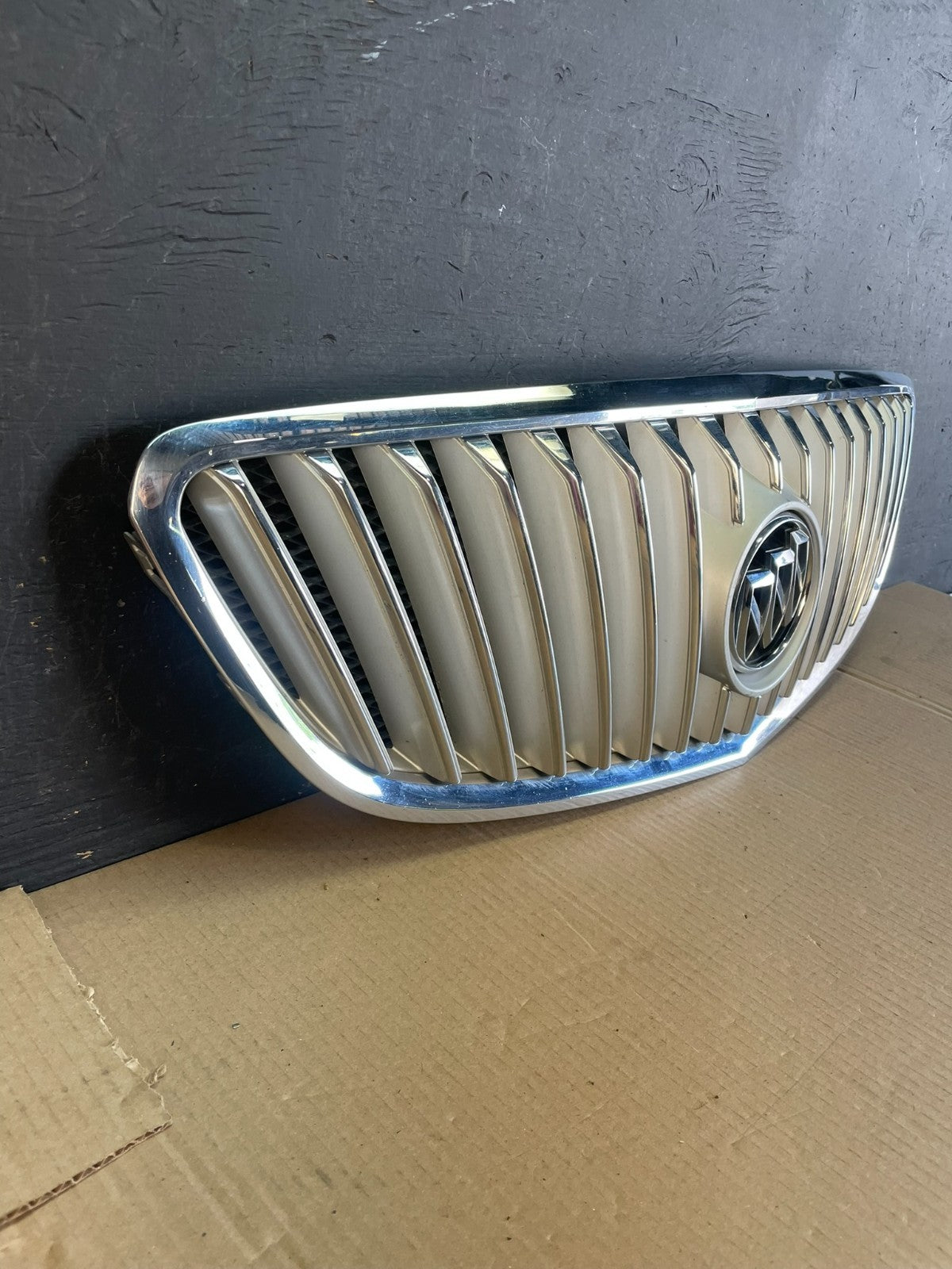 2010 2011 2012 2013 Buick Lacrosse Front Upper Grill Grille AE3541 DG2