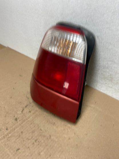 2001 2002 Subaru Forester Left Driver LH Side Tail Light AE6553 LK1