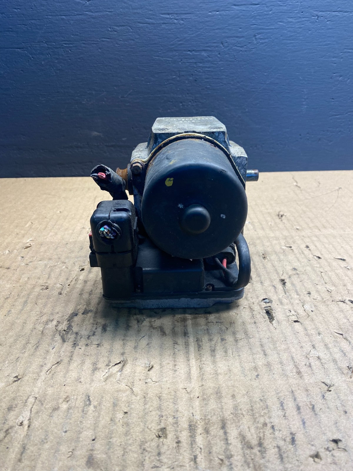 2007 to 2008 Chevrolet Tahoe ABS Pump 19244882 OEM Module AB4378 DG2