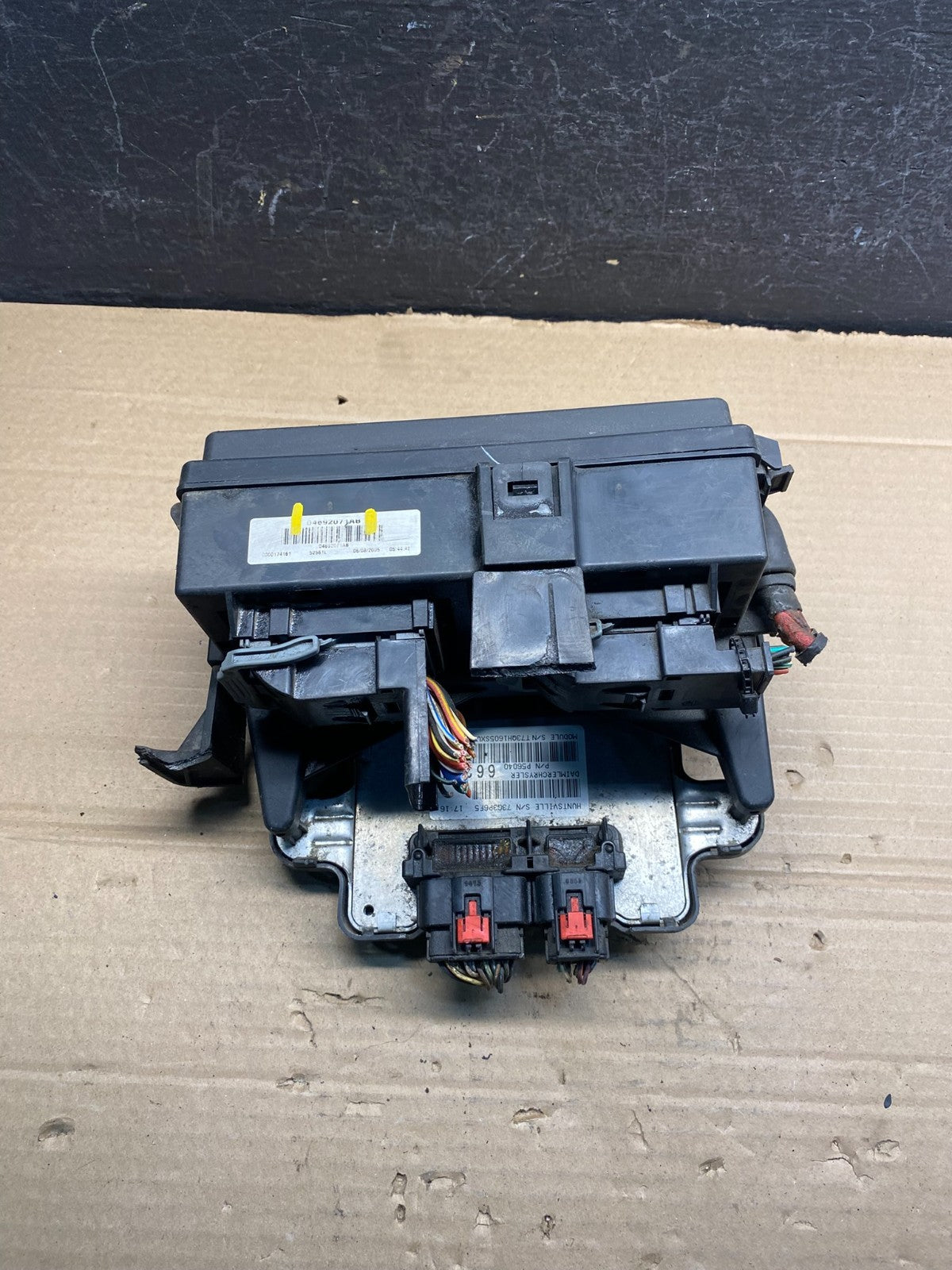 2005 Jeep Grand Cherokee Integrated Power Fuse Box Relay 04692071AB AD9451 DG0