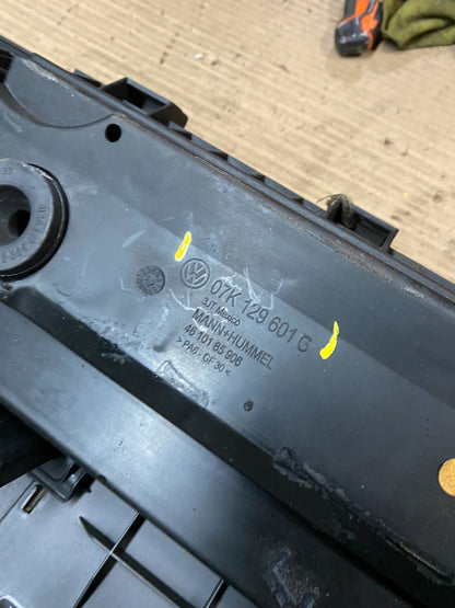 2005 - 2008 Volkswagen Jetta Beetle 2.5L Passat Engine Cover 07k129601G V4255 DG8