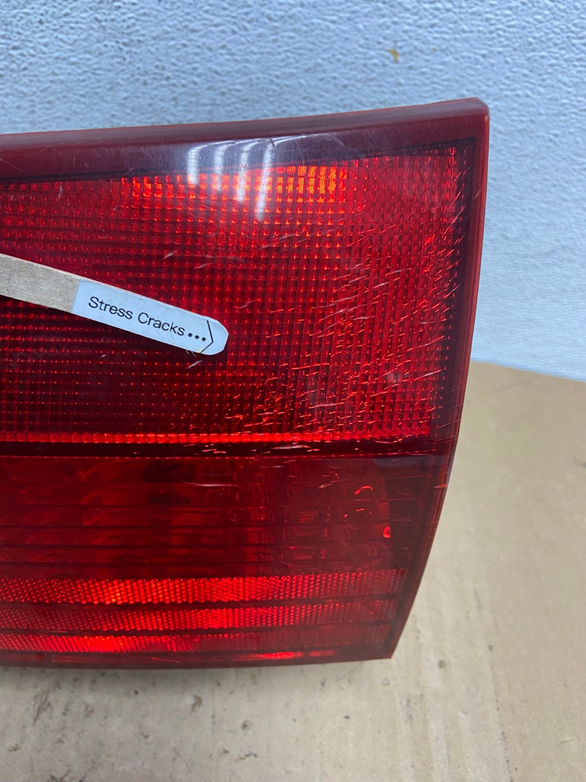 2004-2005 Toyota Sienna Right Passenger RH Side Inner Tail Light AD3207 LK4