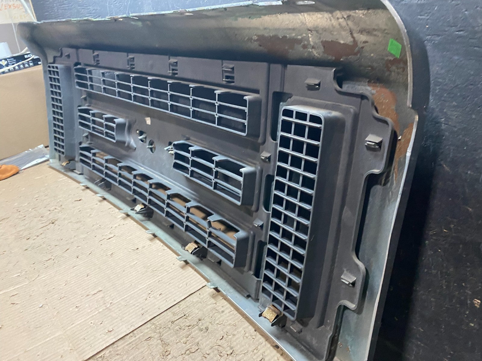 2008 to 2014 Ford Econoline E150 E250 Front Upper Chrome Grill Grille x8160 DG8