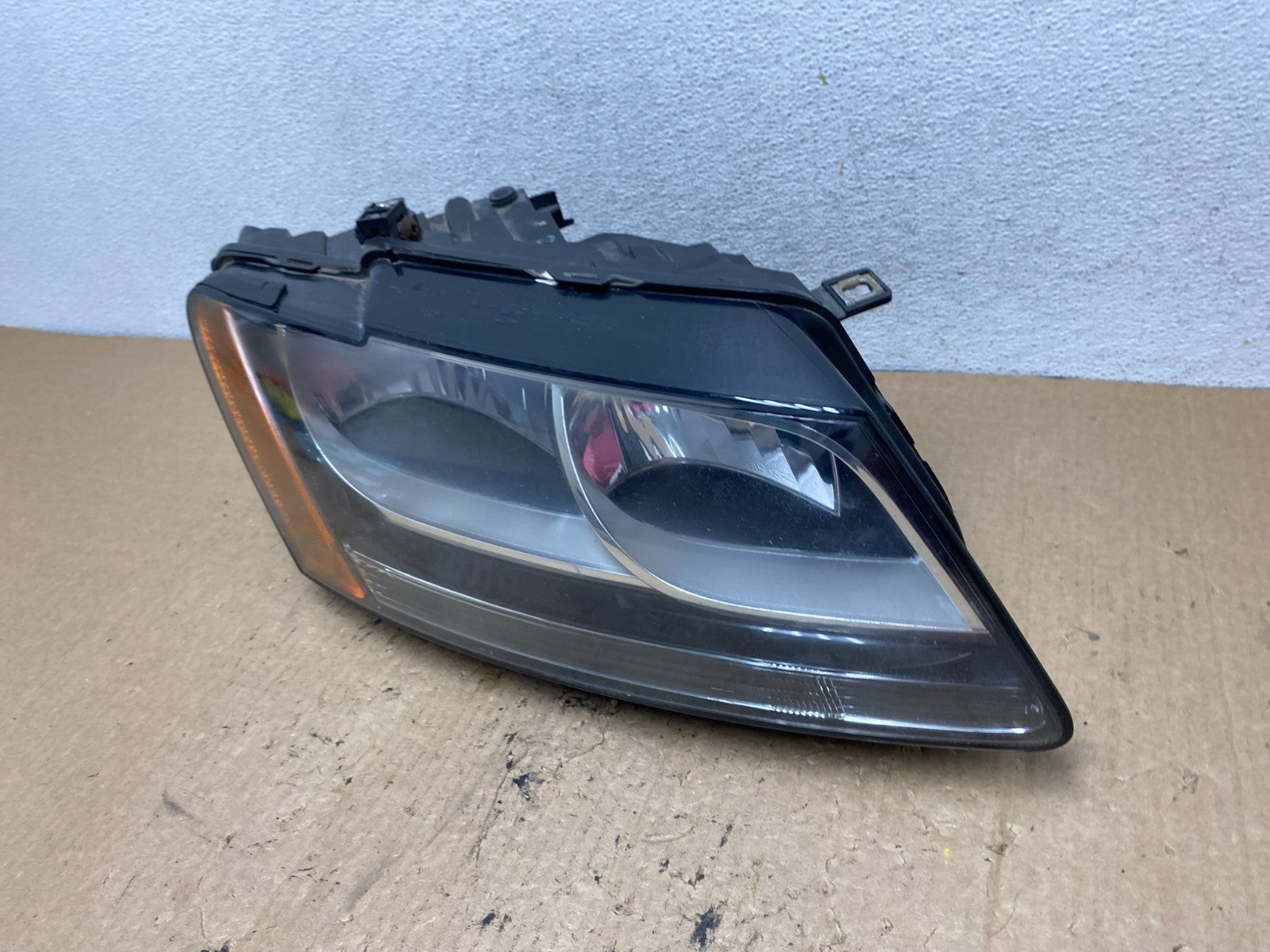 2009 to 2012 Audi Q5 Right Passenger RH Side Halogen Headlight AG2494 DG1