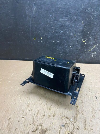 2010 - 2013 Ford Taurus Front Center Console Dashboard Center Storage t8707 DG4