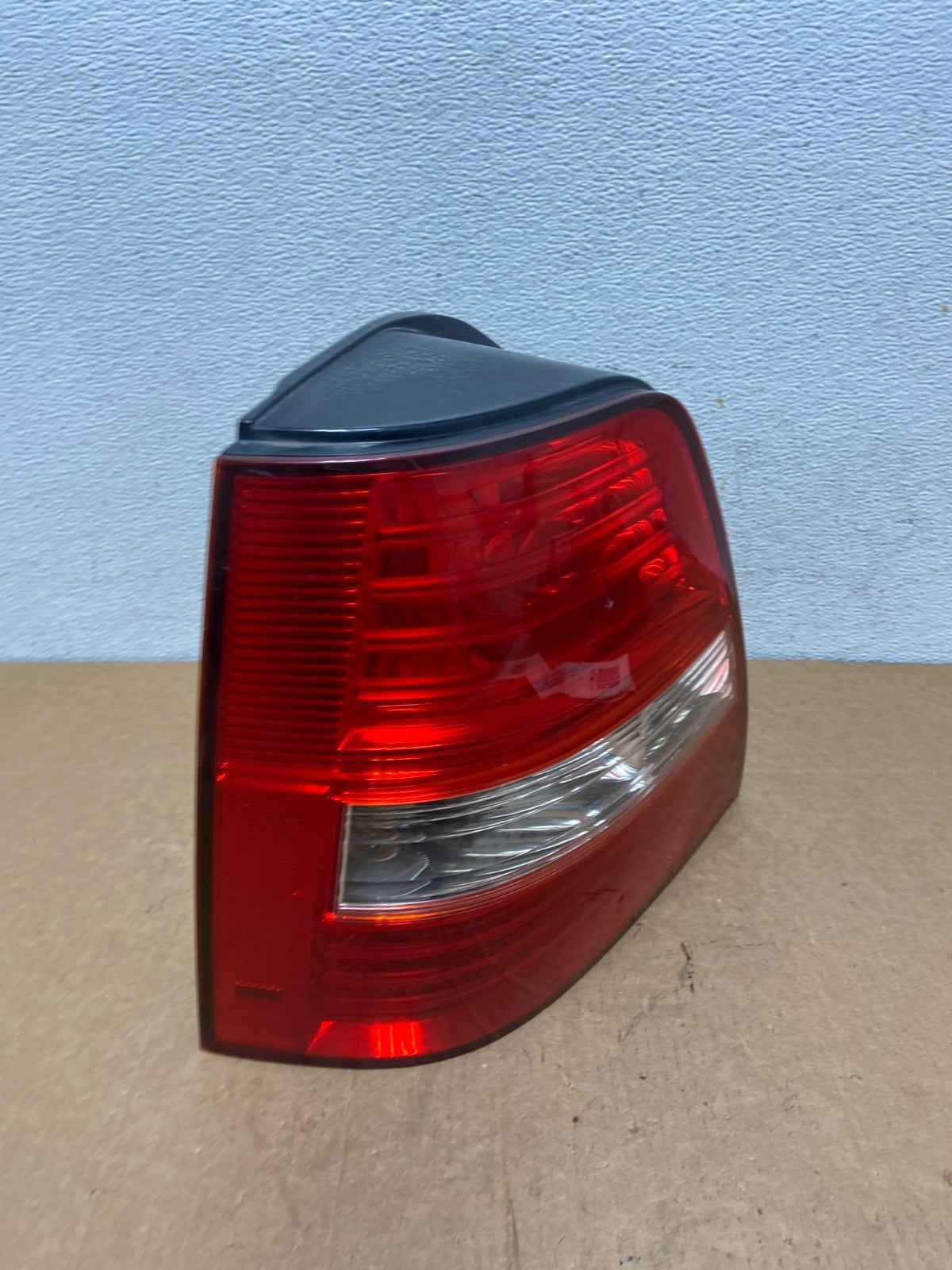 2007 2008 2009 Kia Sorento Left Driver LH Side Tail Light AD6063 DW2