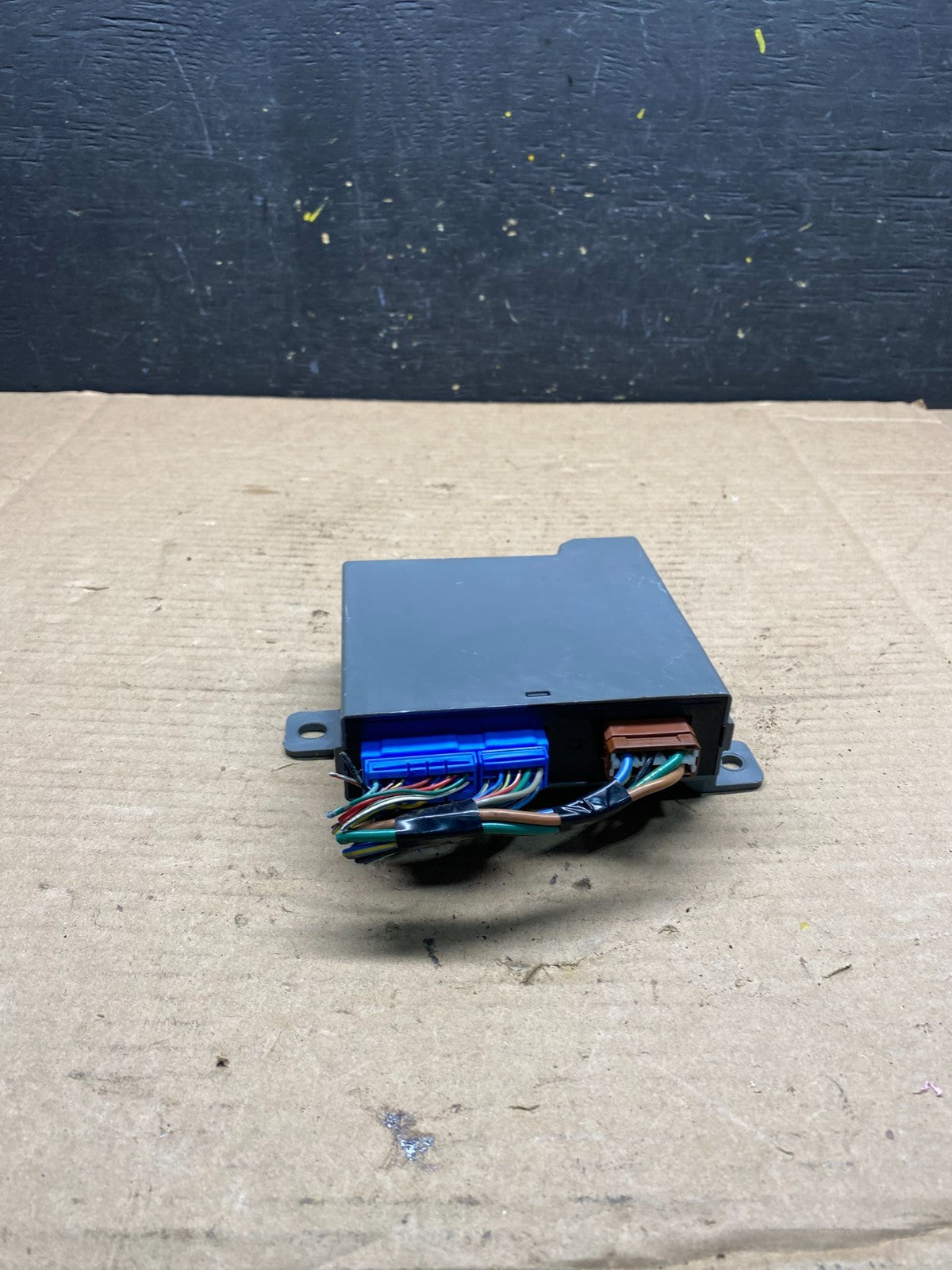 2008 - 2010 Honda Odyssey Rear Left Driver LH Sliding Door Module q2556 DG2