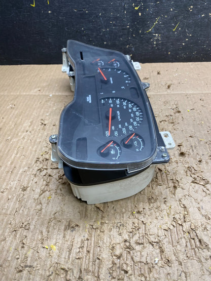 2003 Dodge Durango 4.7L Speedometer Instrument Cluster Gauge OEM v7615 DG3
