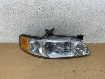 Sedan 2000 2001 Nissan Altima Headlight Right Passenger RH AH8311 DW0