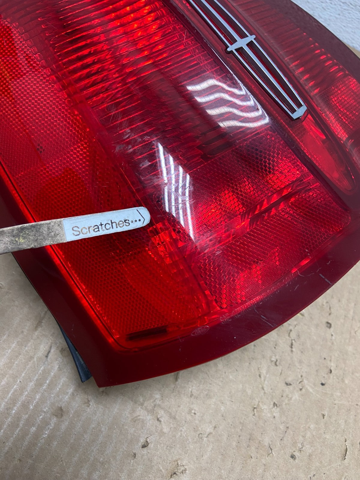 1998 to 2002 Lincoln Town Car Left Driver Lh Tail Light AF9710 DW3