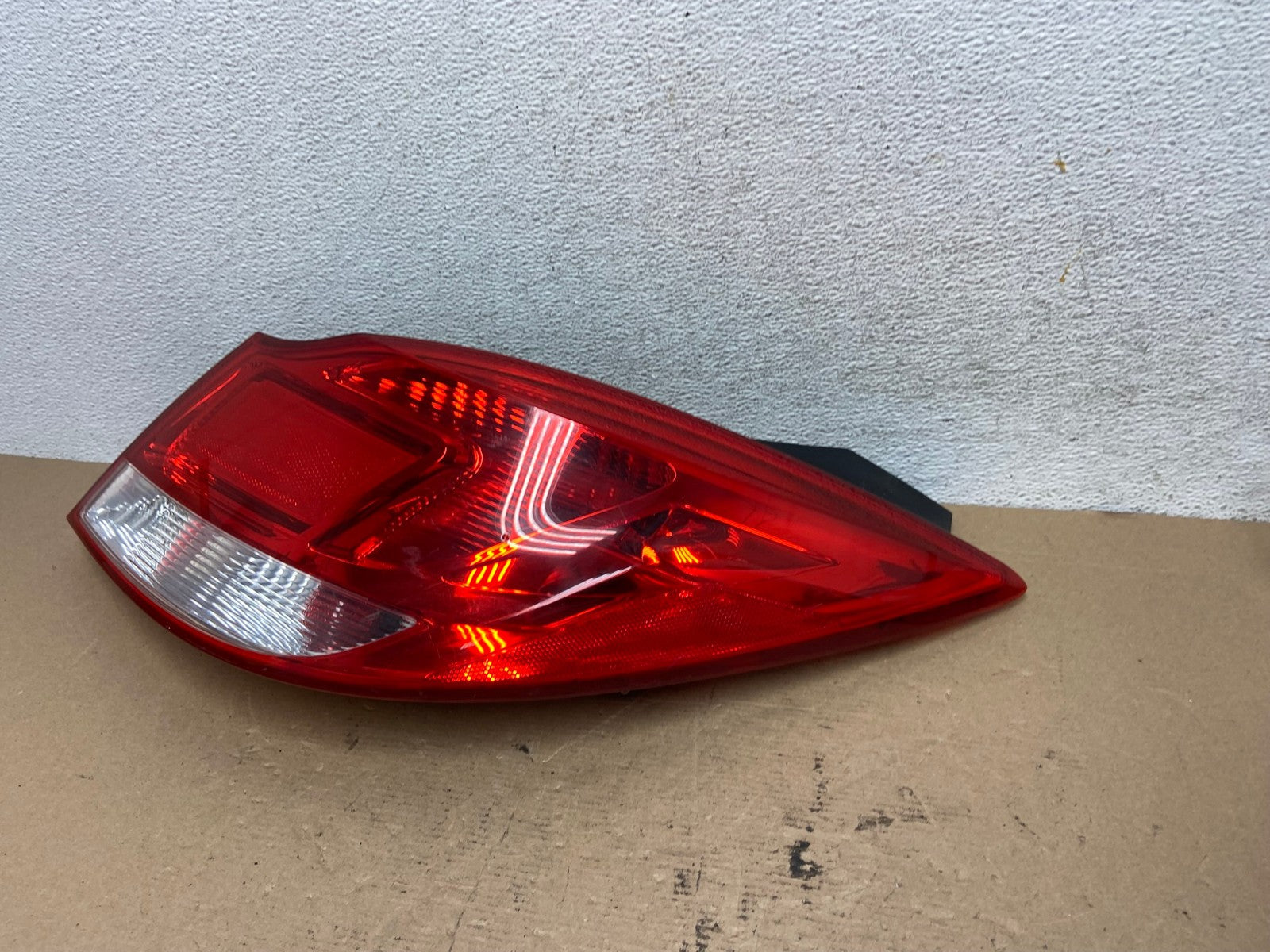 2011 2012 2013 Buick Regal Right Passenger RH Side Tail Light AF4547 LK1