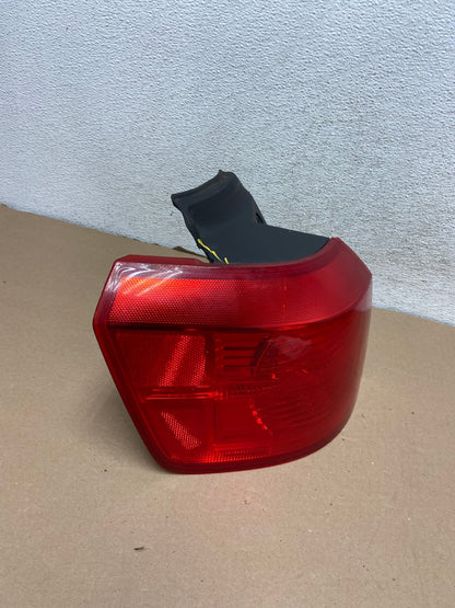 2010 to 2017 GMC Terrain Halogen Tail Light Left Driver Lh Side AG3307 LK2