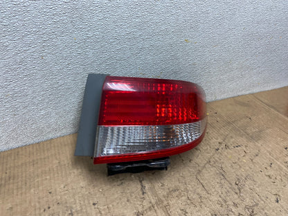 2003 to 2004 Honda Accord Sedan Right Passenger Rh Side Tail light Oem AA8467 LK2