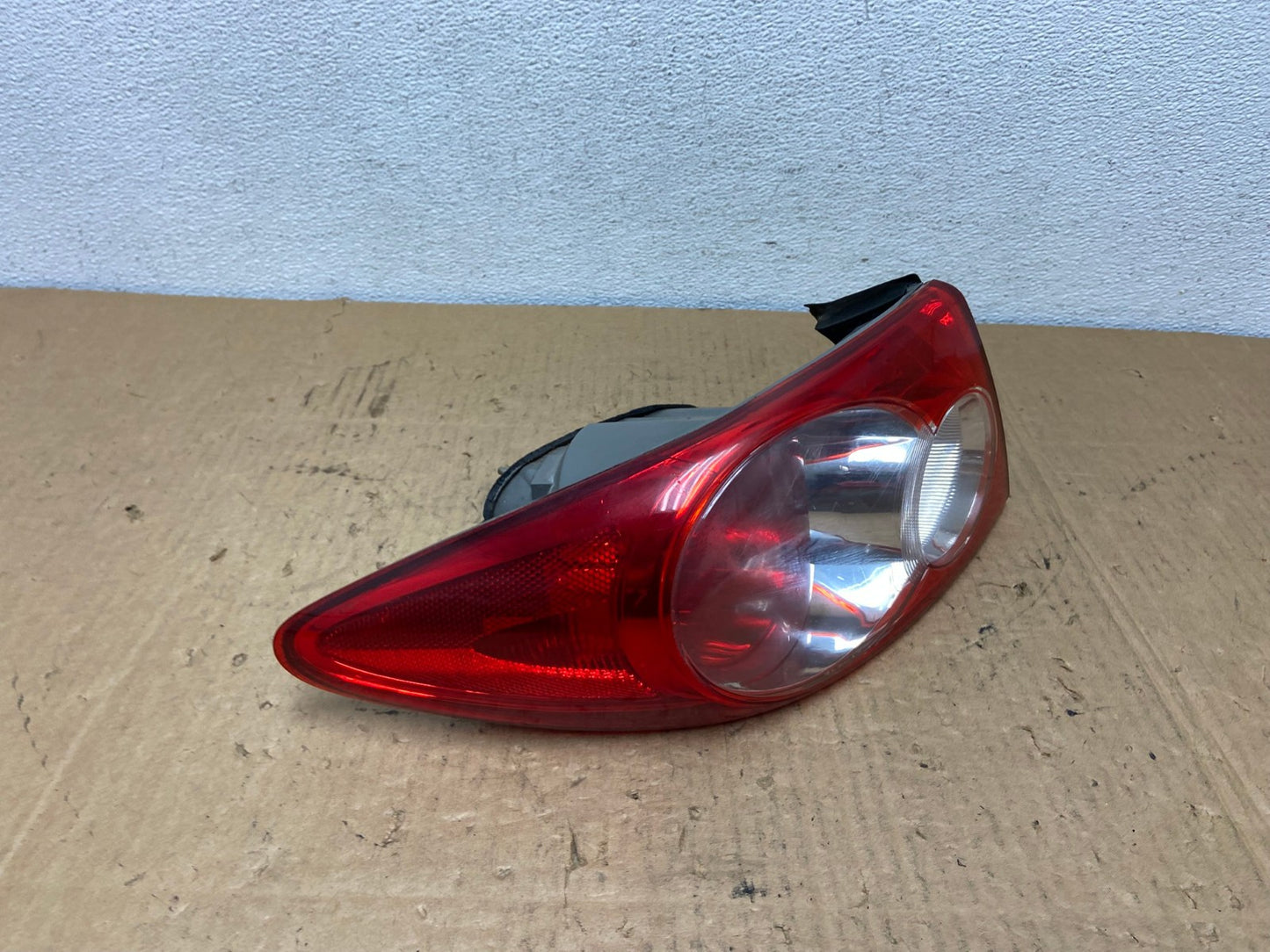 2003 - 2005 Mazda 6 Left Driver LH Side Tail Light AC8187 LK2