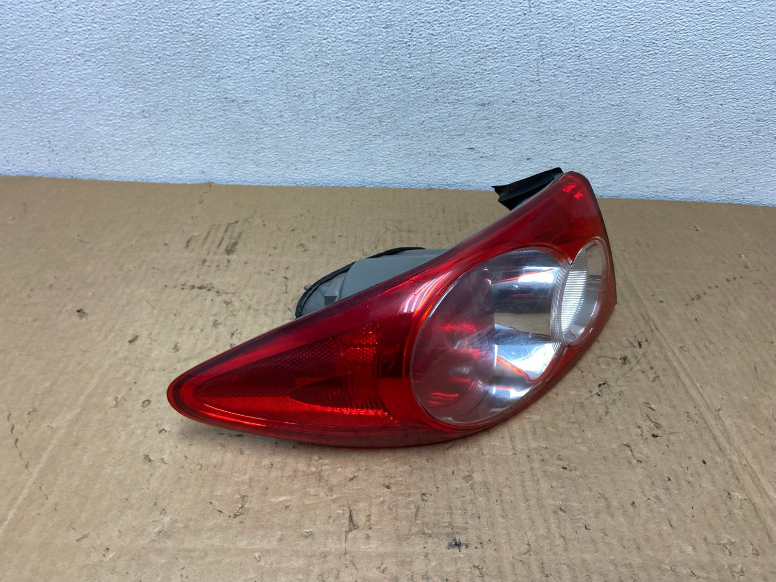 2003 - 2005 Mazda 6 Left Driver LH Side Tail Light AC8187 LK2