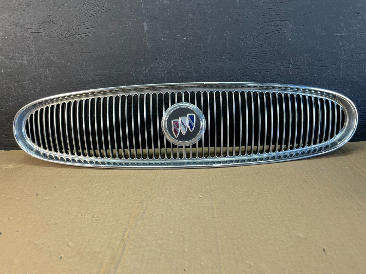 2000 to 2005 Buick Lesabre Front Chrome Upper Grill Grille AC9745 DW0