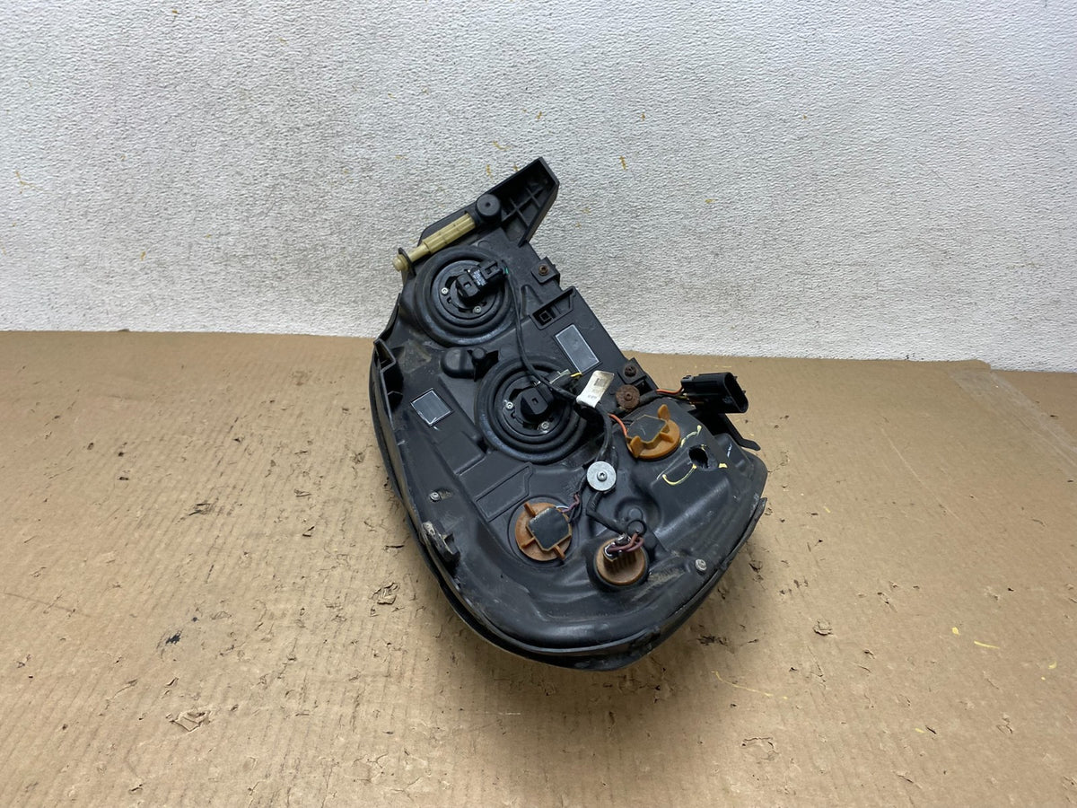 2006 to 2008 Buick Lucerne Left Driver LH Side Halogen Headlight AH6620 DW8
