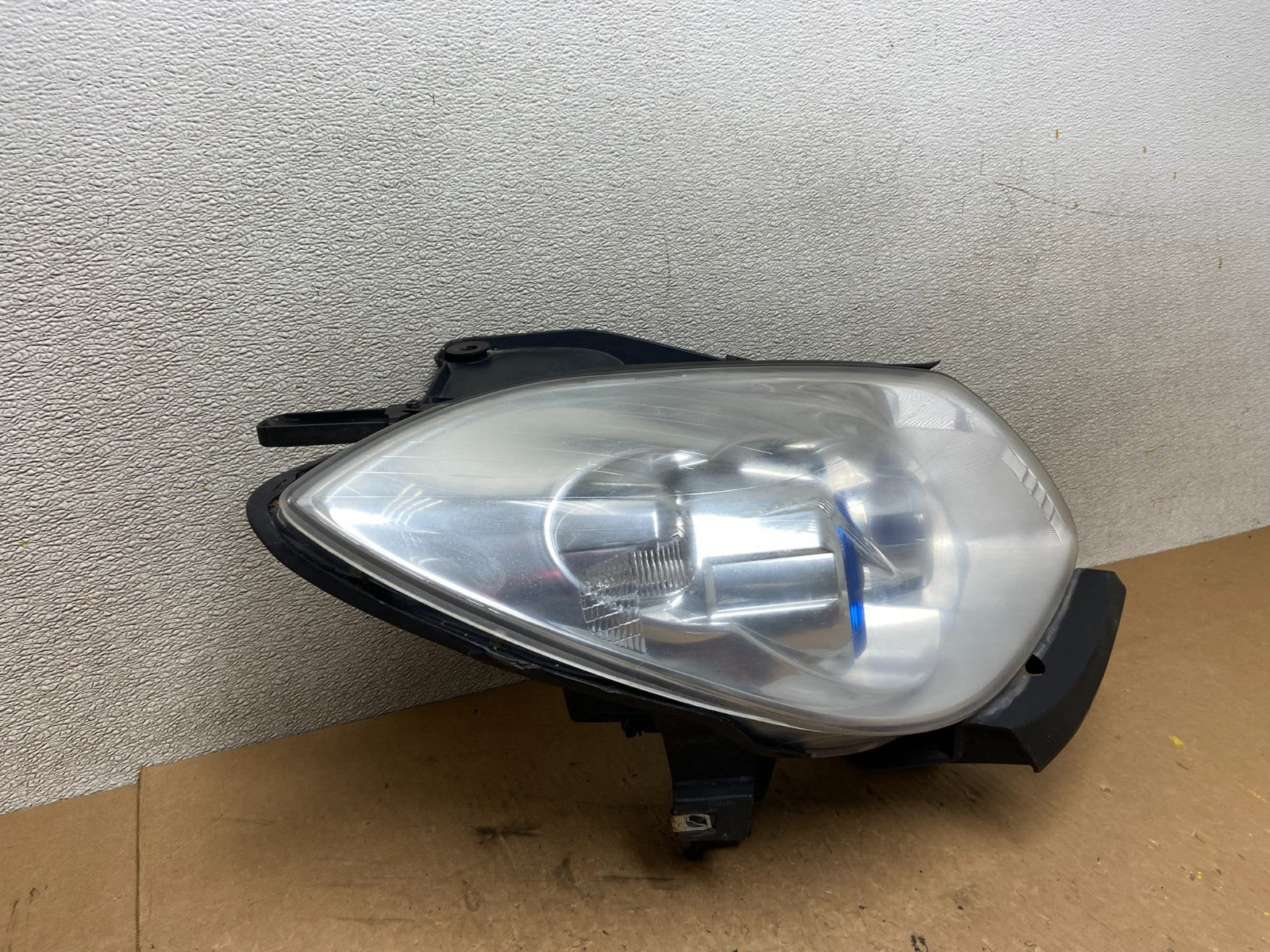 2008-2012 Buick Enclave Right Passenger Headlight Xenon Hid Two Ballast Z7996 DW2