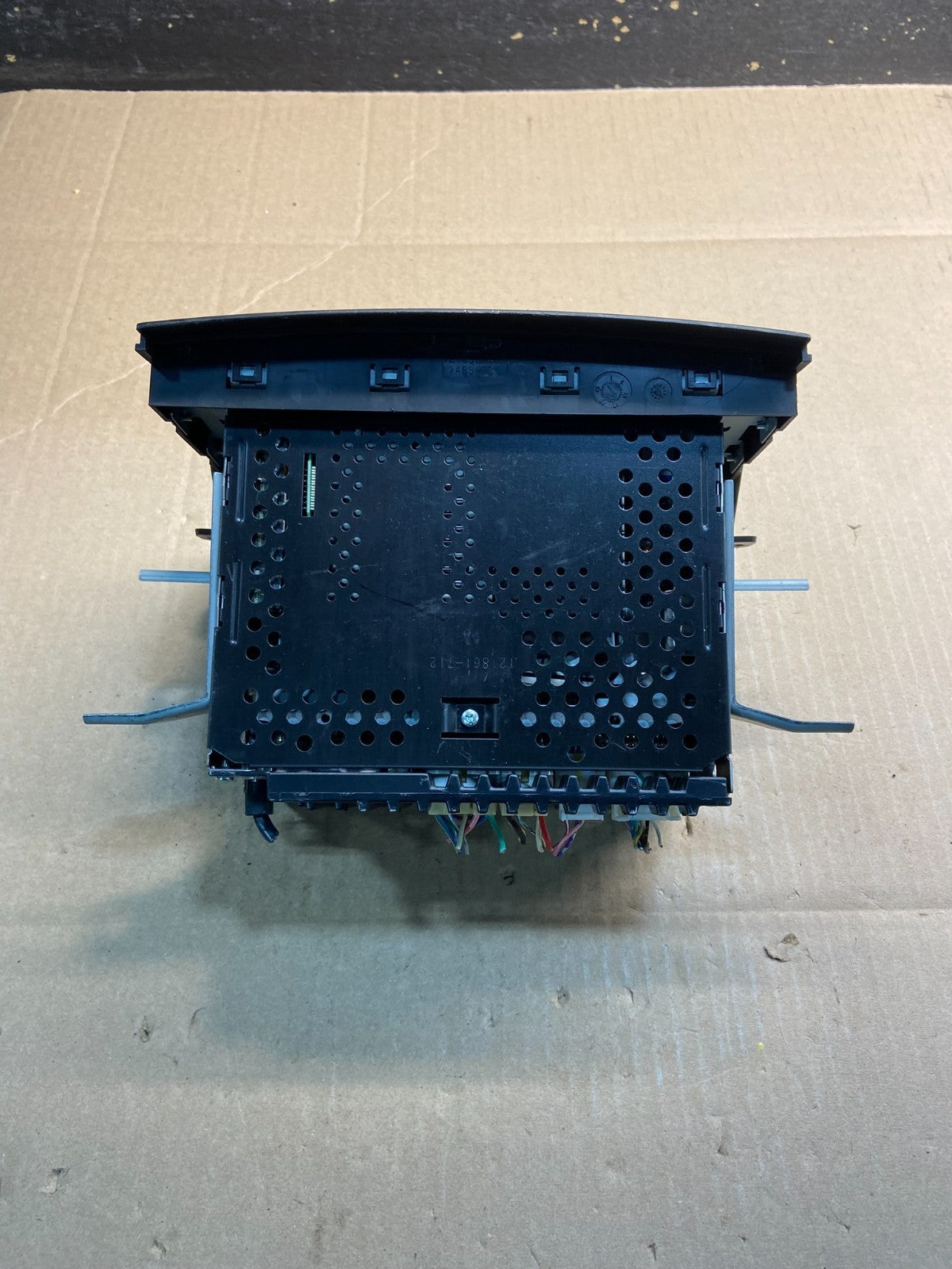 2004 to 2010 Toyota Sienna AM FM CD WMA Mp3 Radio Receiver Z0540 DG4