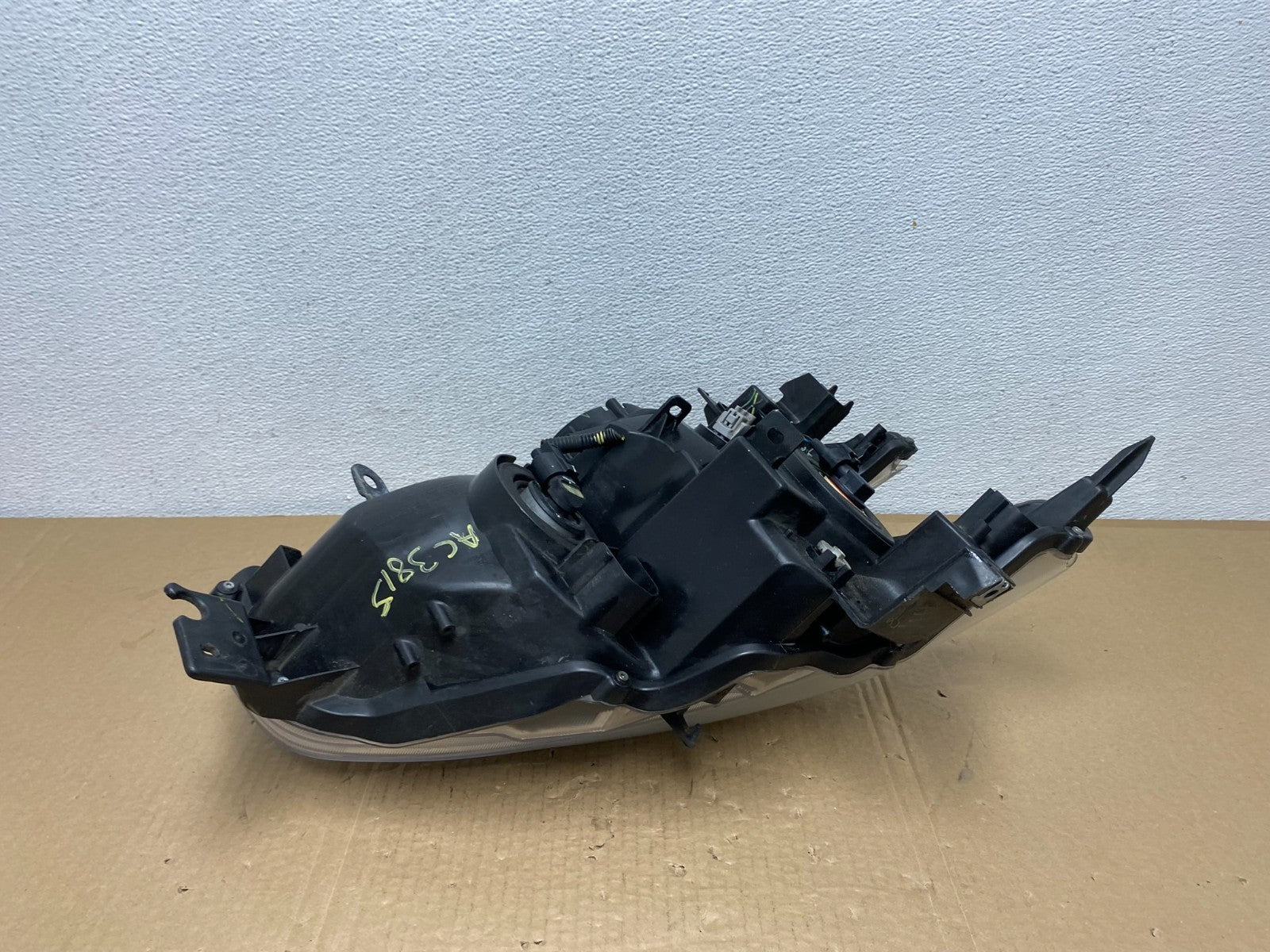 Halogen 2009 to 2014 Nissan Maxima Left Driver LH Side Headlight AC3815 DW4