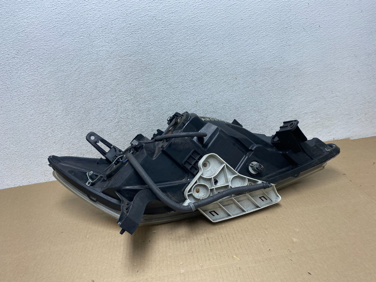 2013 - 2016 Nissan Pathfinder Left Driver LH Side Headlight Halogen AG58397