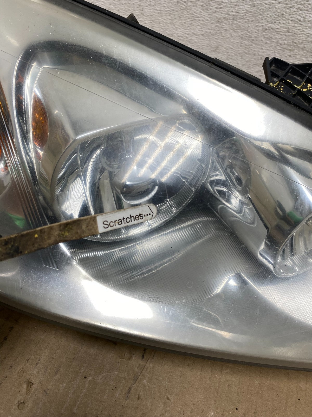 2005 to 2009 Pontiac G6 Headlight Right Passenger Rh Side Halogen AE7020 DW3