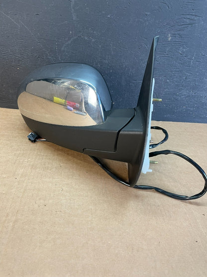 2007-2013 Chevrolet Tahoe Silverado Suburban Right Passenger Mirror AE8295 DW1