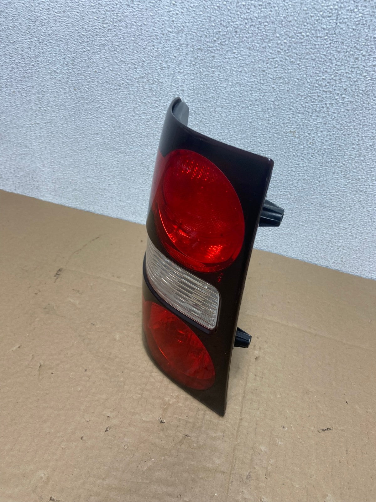 2006 to 2010 Ford Explorer Left Driver Lh Side Tail light OEM AB6139 LK1