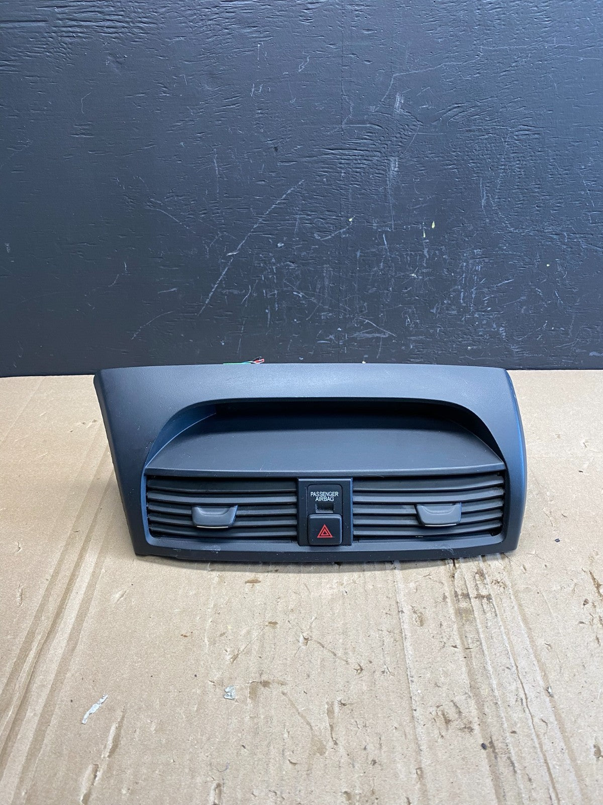 2004 to 2008 Acura TL Front Dash Dashboard AC Center Clock Air Vent AB8966 DG0