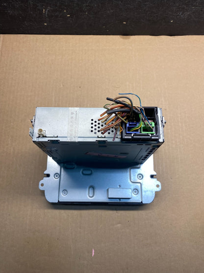2012 to 2014 Volkswagen Golf GTI Radio CD Player Screen AM/FM ae7877 DG5