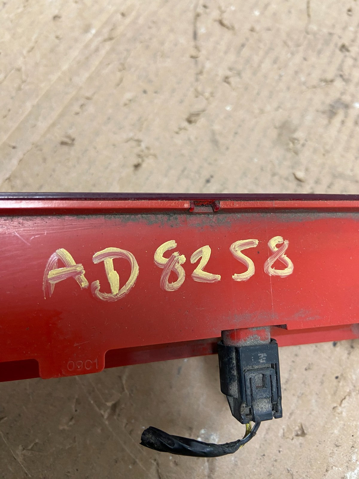2012 to 2017 Ford Focus SE Trunk Lid Hatch 3rd Brake Light AD8258 DG6