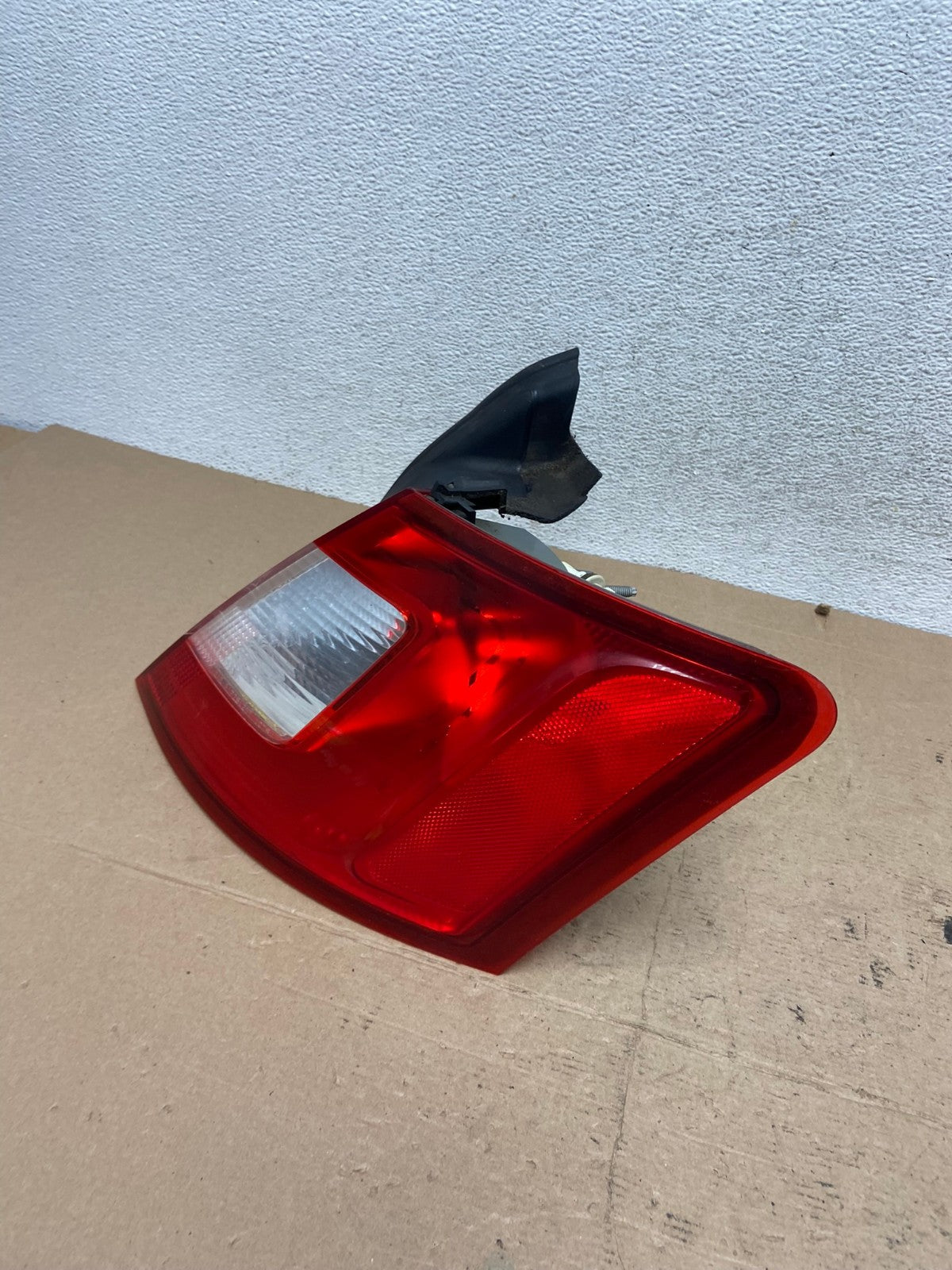 2010 to 2012 Ford Taurus Right Passenger Rh Side Tail Light AF4766 LK1