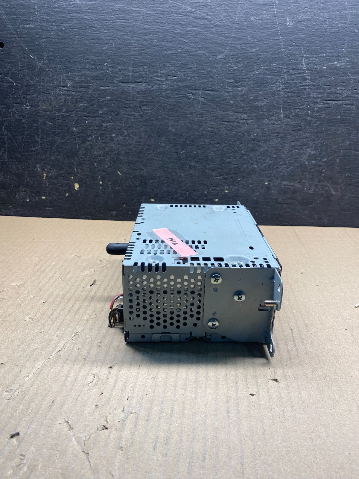 2016 to 2017 Ford Explorer Audio Equipment Radio Receiver AM FM CD AI4764 DG2