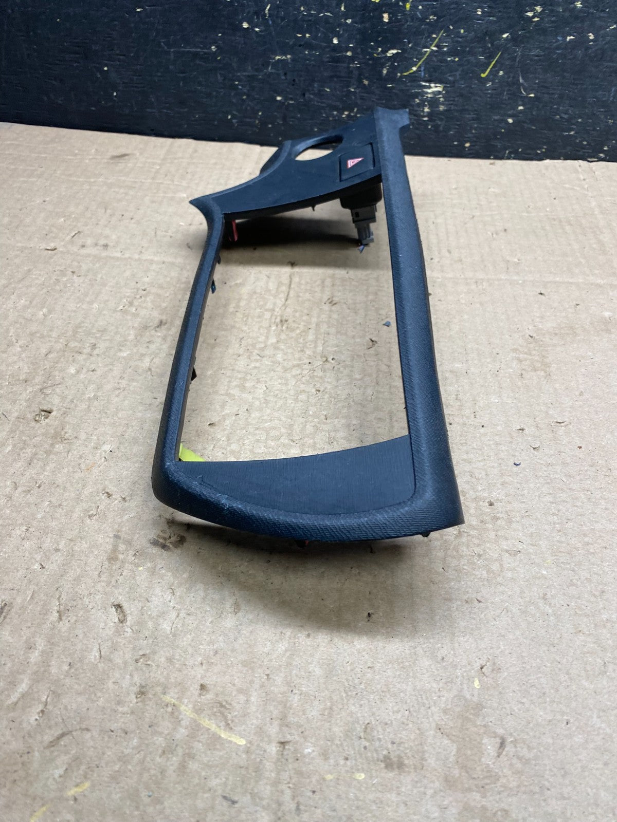 2010 to 2012 Toyota Prius Radio CD Player Screen Bezel Trim OEM z0180 DG2