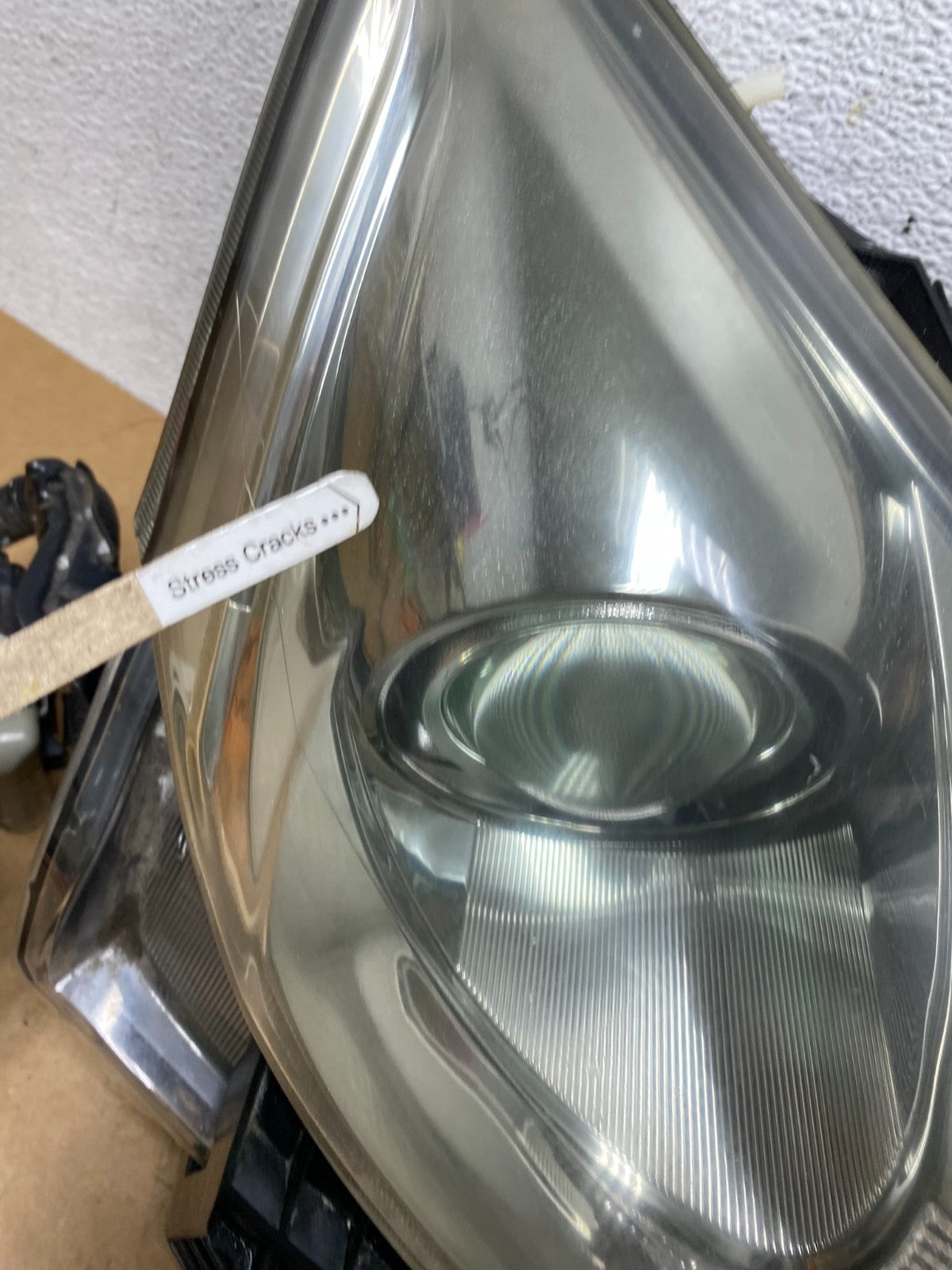 2006 - 2010 Lexus IS250 Right Passenger RH Side Xenon Headlight AE3171 DW4