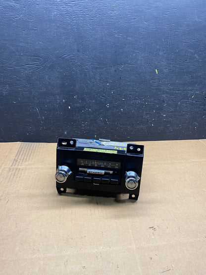 Ford AM/FM Stereo Radio Information N2774 PS0