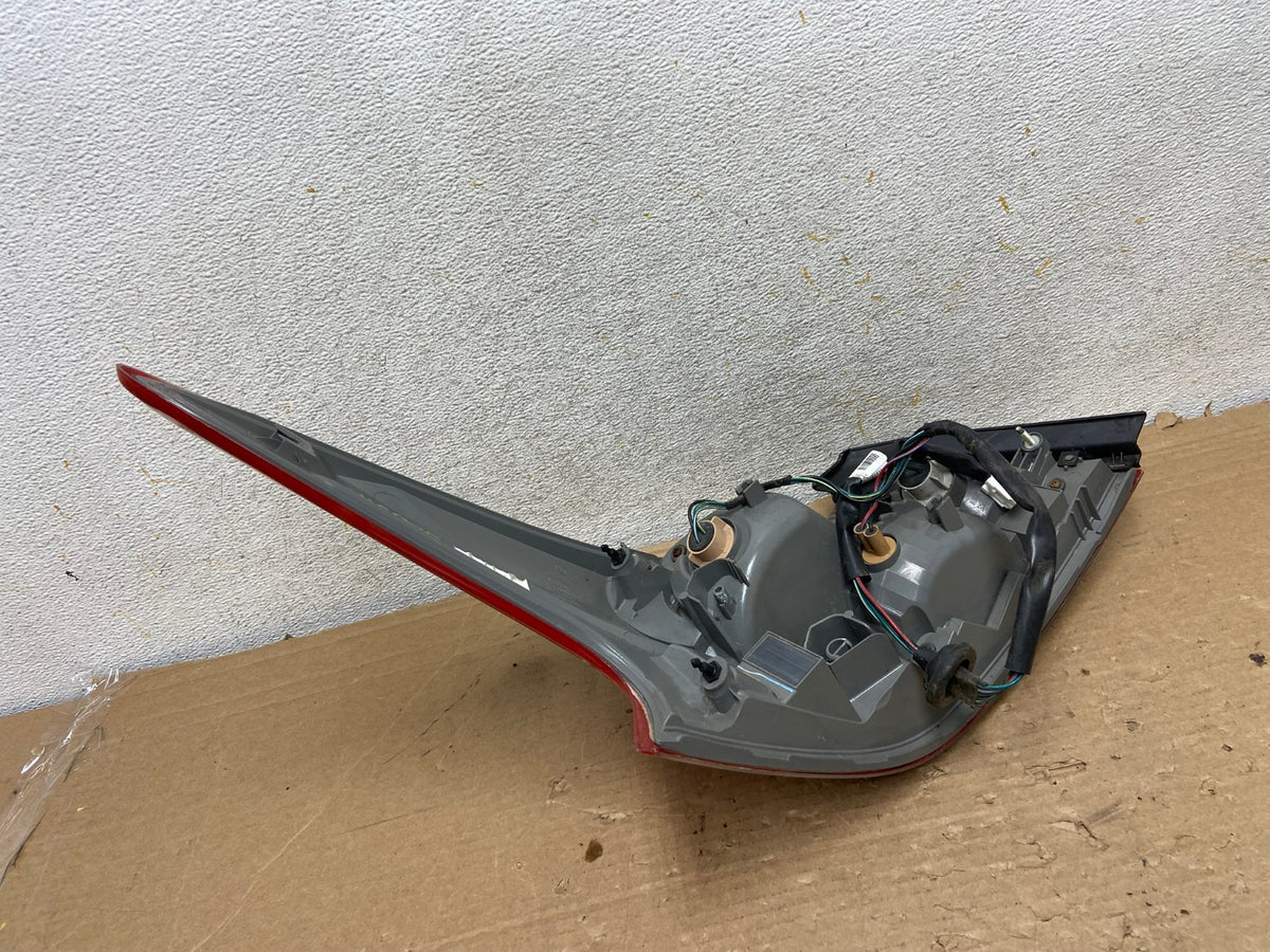 2013 2014 2015 Nissan Altima Right Passenger RH Side Tail Light AH8975 LK5