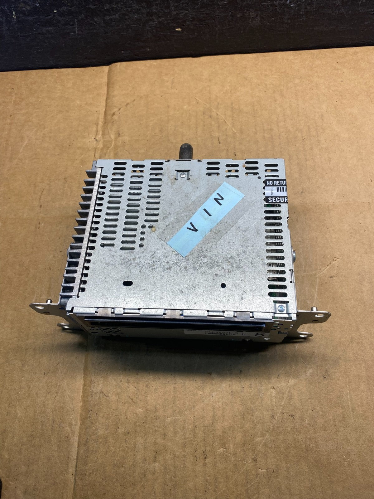 2011 to 2013 Ford Explorer Audio Equipment Radio Receiver AM FM CD ad3593 DG3