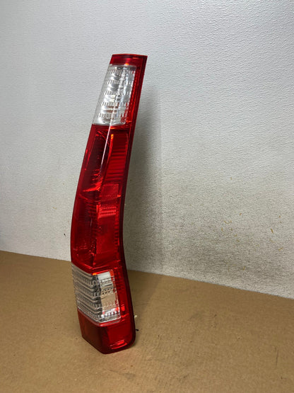2005 to 2006 Honda Cr-v Crv Right Passenger Side Tail Light AI2642 LK1