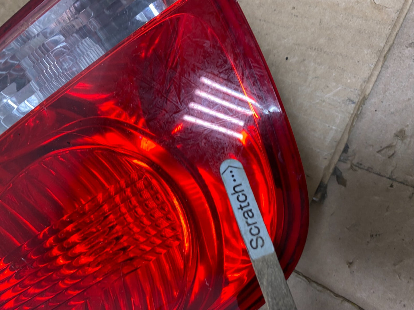 2004-2007 Volkswagen Touareg Right Passenger Rh Side Inner Tail Light Oem O73783