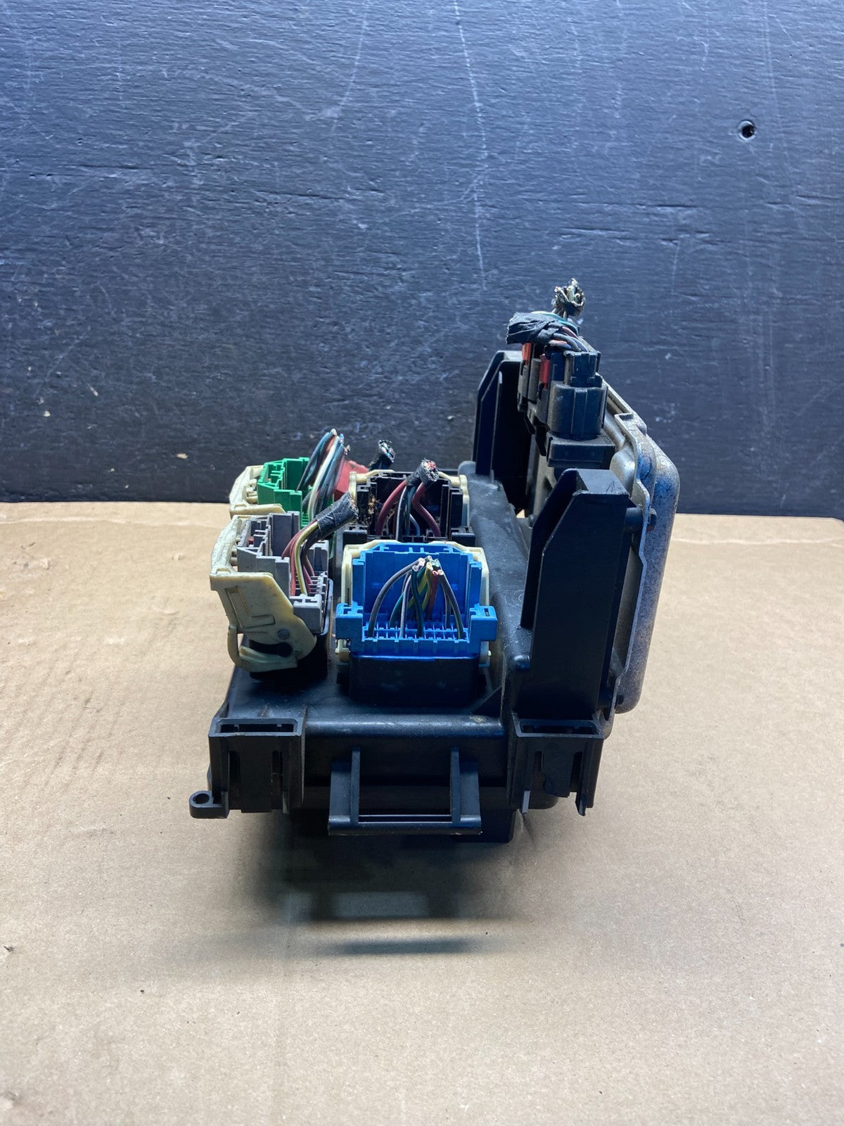 2005 Chrysler 300 Charger Totally Integrated Module Fuse Box af9258 DG3