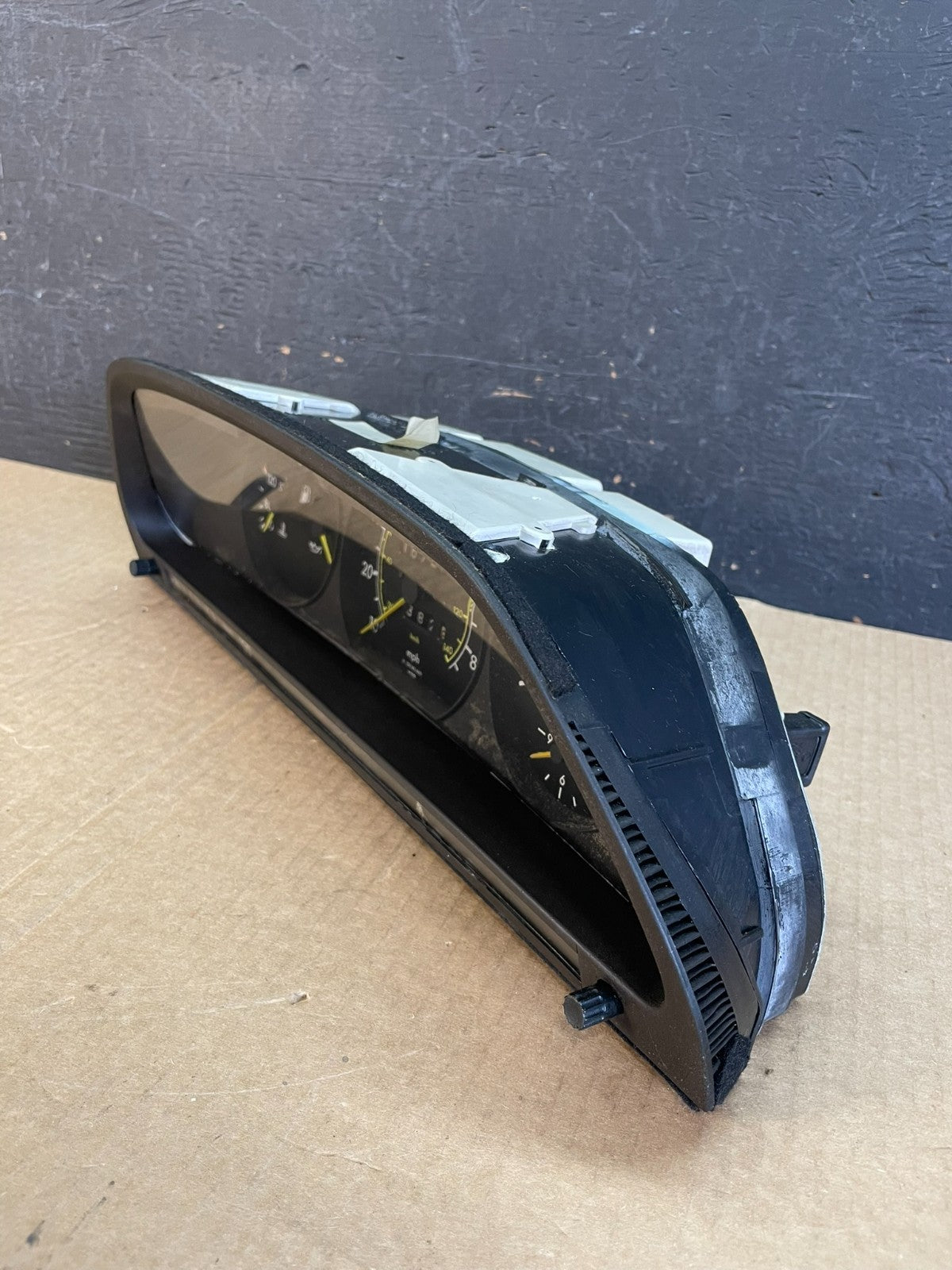 1981-1985 Mercedes W126 Instrument Cluster Speedometer AF3609 DG2