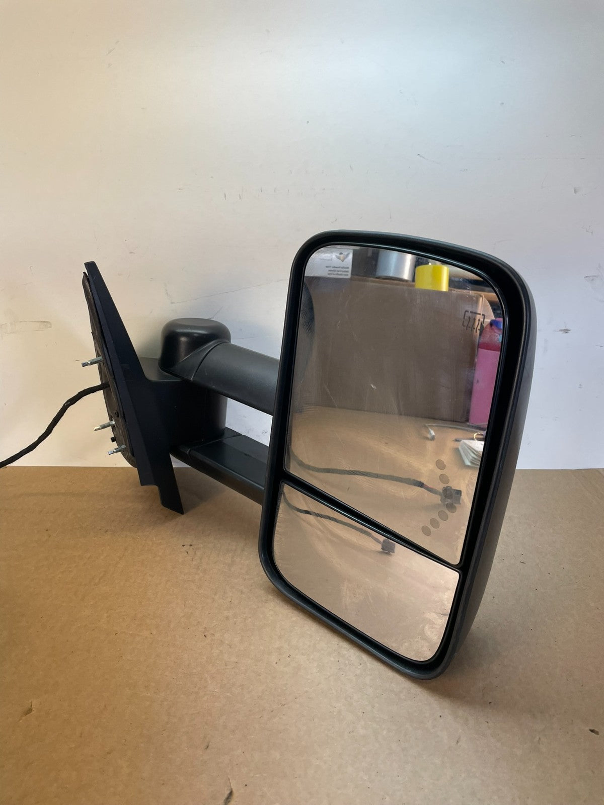 2007 - 2013 Chevrolet Silverado Sierra Right Passenger Side Mirror AG2827 DW2
