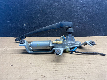 2005 to 2009 Subaru Legacy Outback Rear Windshield Wiper Motor AE25161