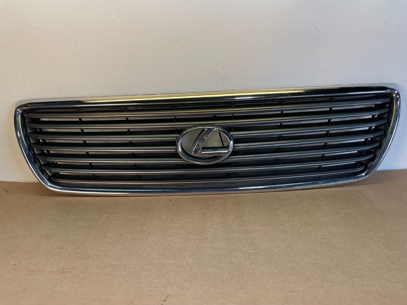 2001 to 2003 Lexus LS430 Front Upper Grill Grille AF8582 DG0